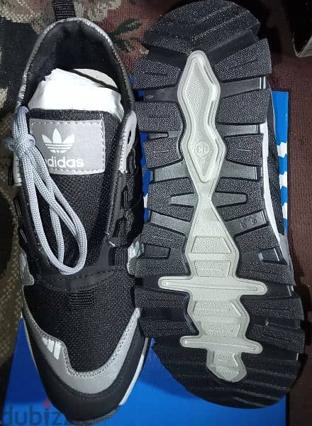 Adidas حذاء 1