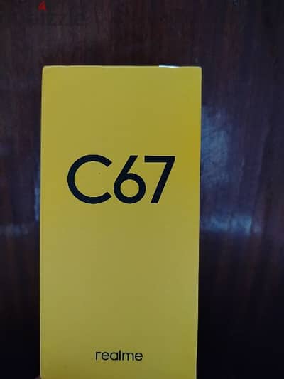 realme C67