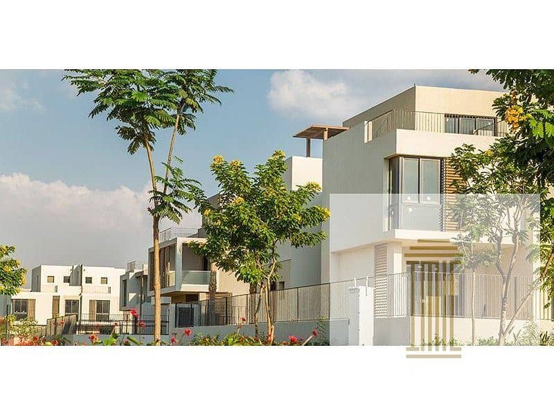 Stand-alone villa, ultra super luxury finishing, 392 meters, with private pool, wide garden view, 5 rooms, 5% down payment, 10-year installment 4