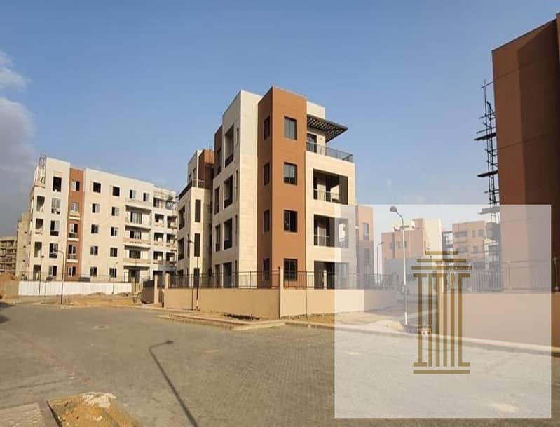 Villa for sale, townhouse for sale in District 5, in installments over 4 years, immediate delivery 9