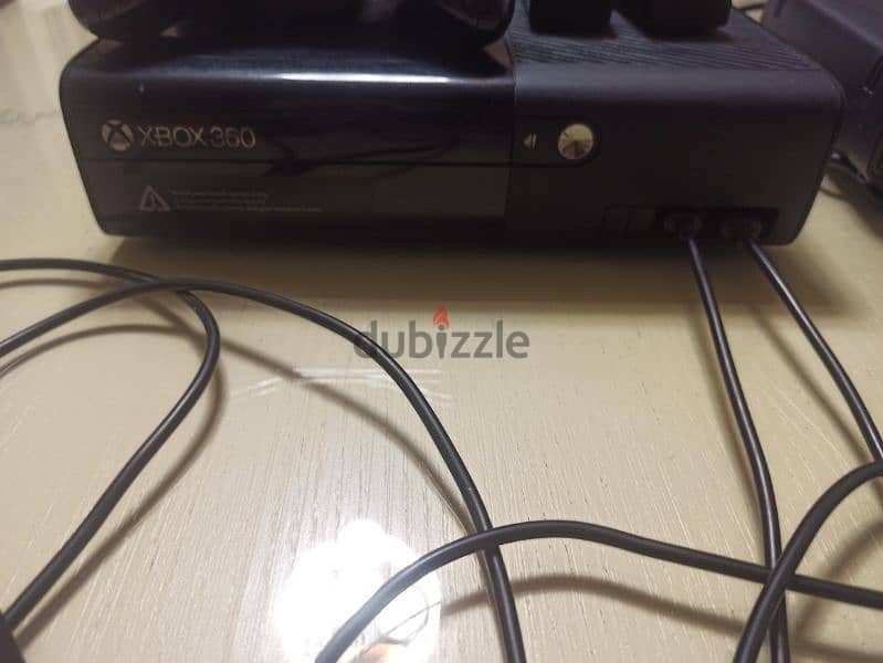 Xbox 360 (وارد من السعوديه)  استعمال خفيف original 1