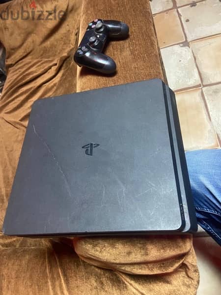 ps4 slim 1