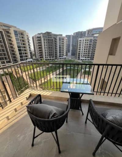 شقة للبيع على شارع التسعين مباشرا (متشطبه بتكيفات) في سولانا ايست من اورا نجيب ساويرس - Luxury Apartment  Fully Finished +AC's ( direct on 90 St,) ORA