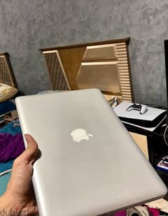 MacBook 2012 بمواصفات عاليه وسعر معقول