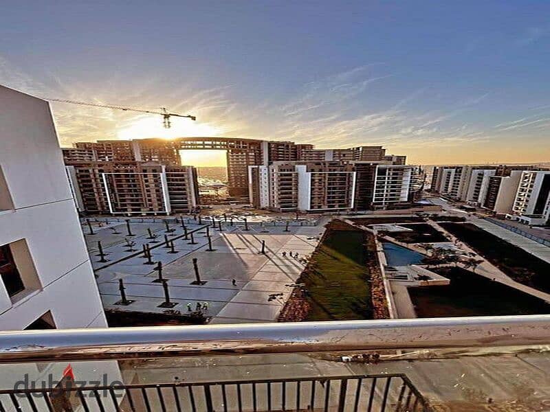 Apt  3b ground floor with garden finished with ACs  and kitchen in Naguib Sawiris Towers in the Fifth Settlement in Solana East  سولانا ايست 3