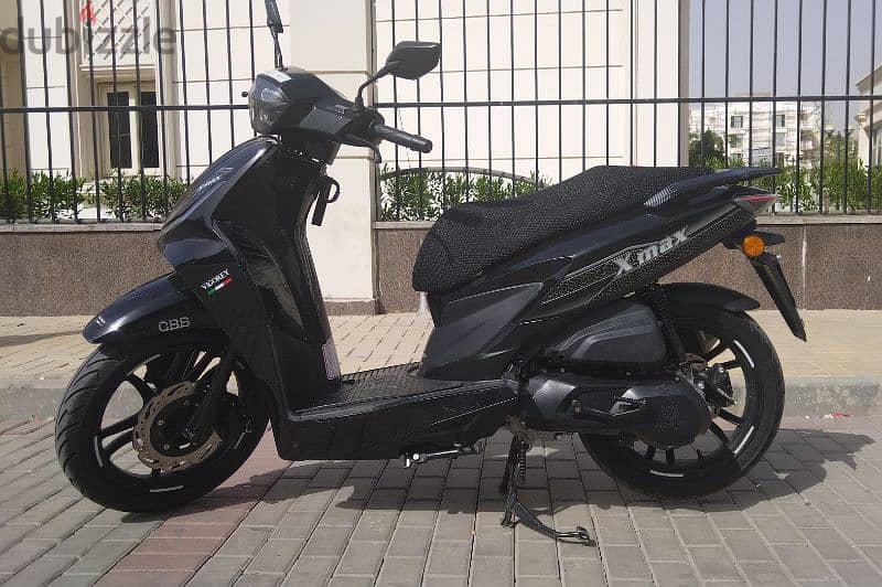 للبيع فيجوري xmax 150cc 5