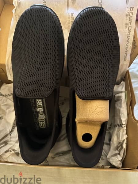 sketcher size 38 women black color 7