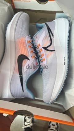 Womens Nike Air Zoom Pegasus   size 39 0