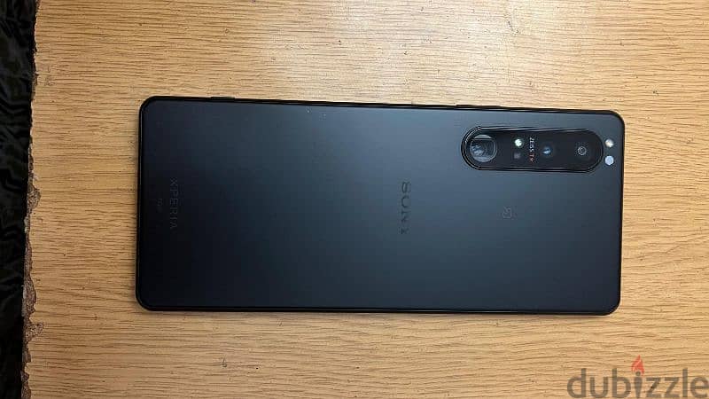 Sony Xperia 1 mark 3 like new 2