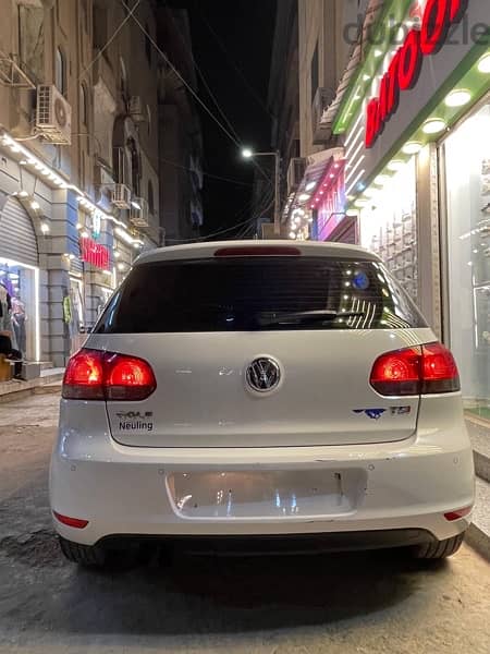 Volkswagen Golf 2011 8