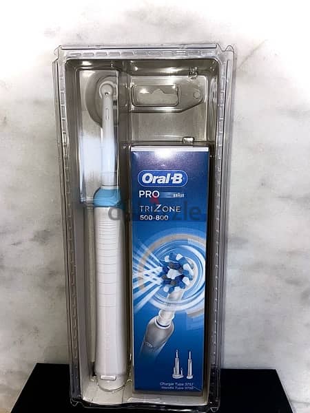 Oral-B Pro 500 Electric Toothbrush 1