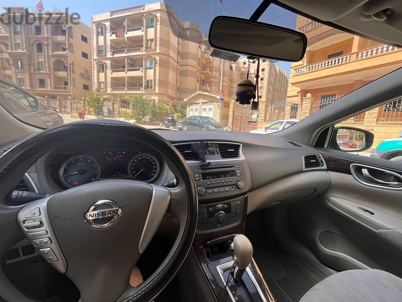 Nissan Sentra 2019 4