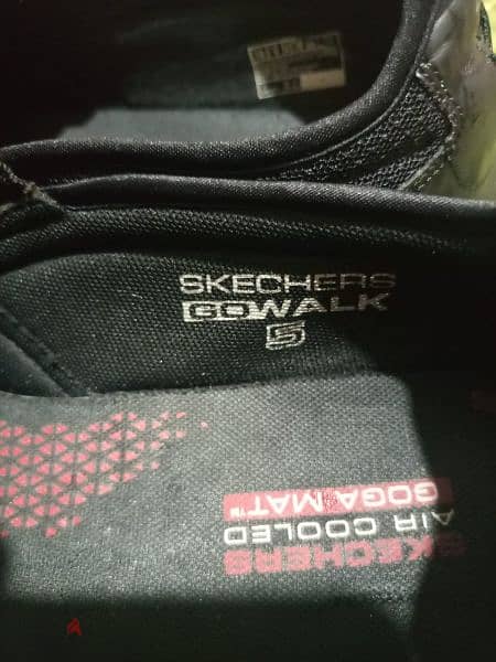 SKECHERS. ULTRA. GO. Siz. . 43/5 14