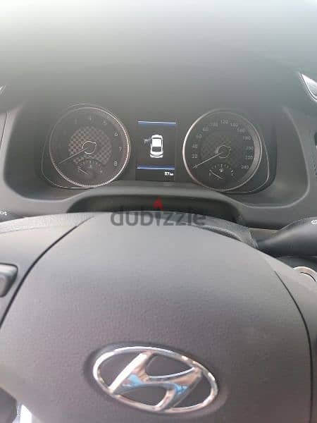 Elantra 2025 Topline اعلى فئه بافضل سعر تجارى 3