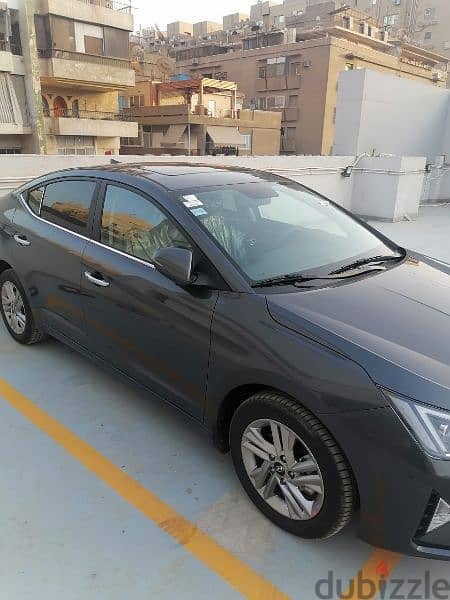 Elantra 2025 Topline اعلى فئه بافضل سعر تجارى 4