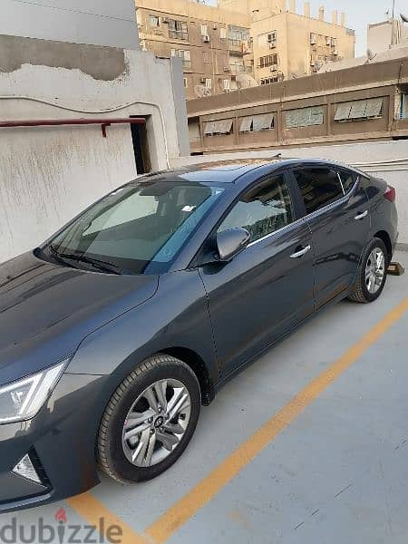 Elantra 2025 Topline اعلى فئه بافضل سعر تجارى 6