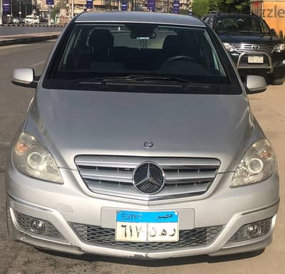 Mercedes-Benz B160 2010 Good condition / مرسيدس بي ١٦٠ ٢٠١٠ حالة جيدة