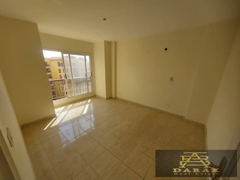 Opportunity! Apartment for sale in Madinaty, 135 sqm, garden view, B1, in front of services. 4