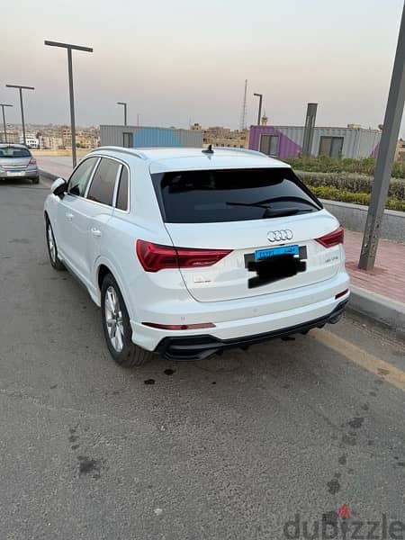 Audi Q3 2021 0