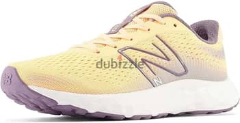 New Balance womens RUNNING SHOES 520 (size 37)