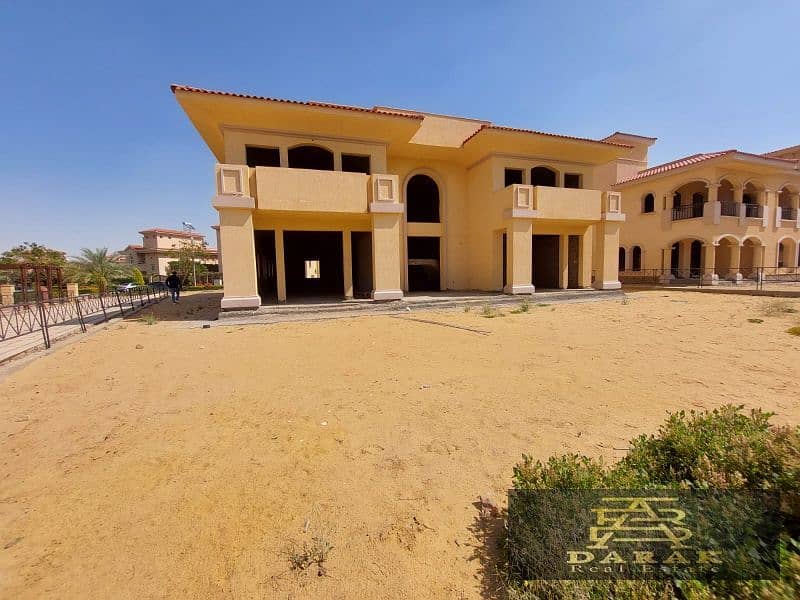 LUXURY VILLA FOR SALE IN MADINATY 2