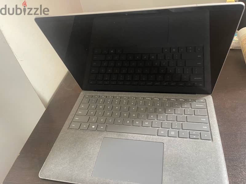 Microsoft Surface Laptop 3 core I7 10th gen 6