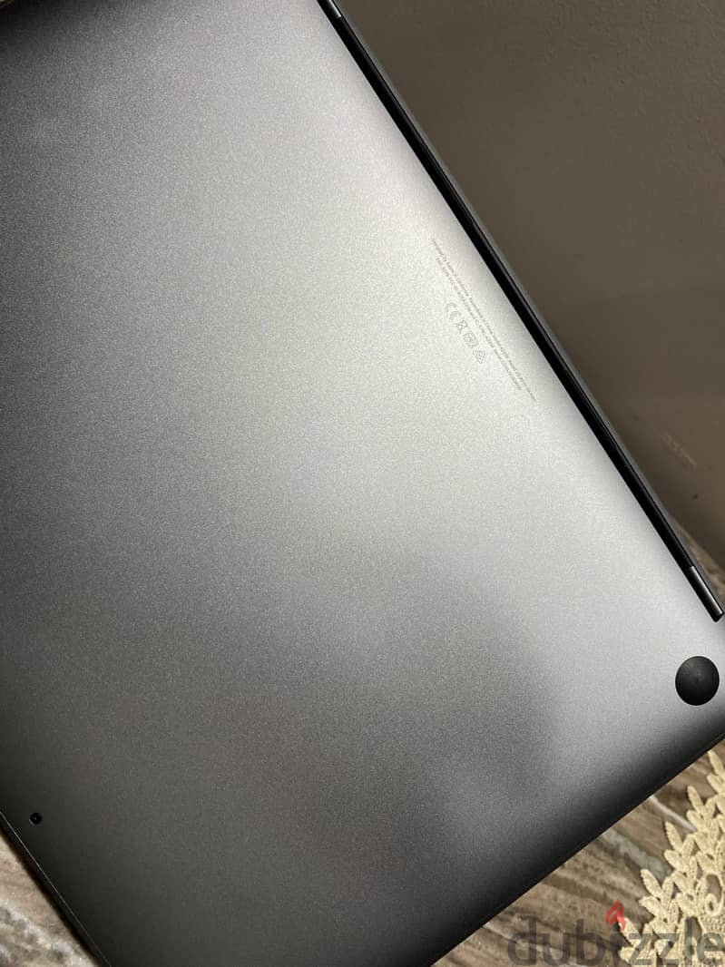 macbook pro m1 2