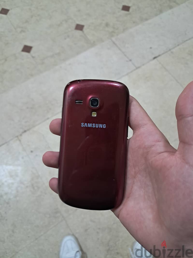 Samsung Galaxy s3 mini 1