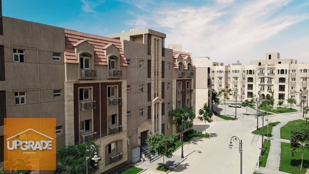 162 sqm apartment, immediate receipt, in the Fifth Settlement, next to the American University, Rock Vera Compound, with only 4% down payment and an i 2