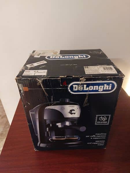 Delonghi Ec221 Pump Espresso & Coffee Machine, 1.4L, Black 1