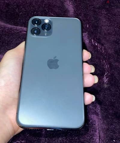 iphone 11 pro 256 B90%