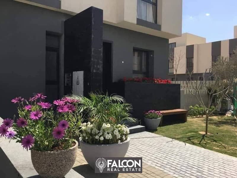 للبيع في البروج فيلا town house بالتقسيط 8 سنوات كمبوند alburouj 11