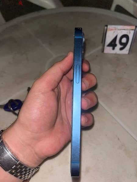 iPhone 13 blue 128gb 4