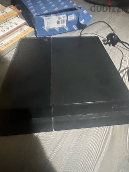 ps4 with 2 controllers 0