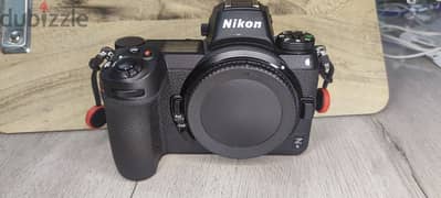 Nikon Z6  mirrorless camera body  (3k shutter)