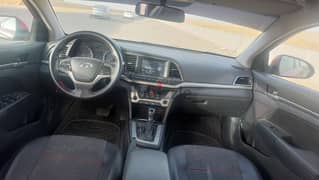 Hyundai Elantra 2019