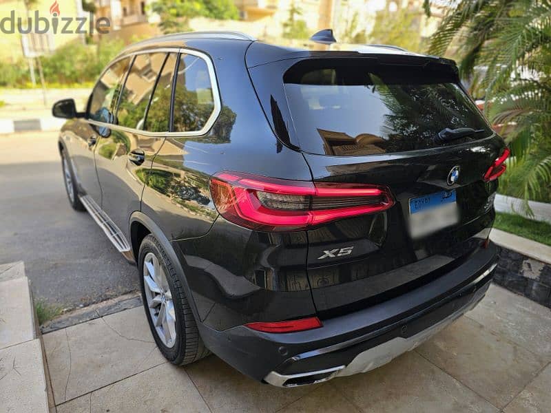 BMW - X5 - 2020 فابريكة بالكامل - صيانات توكيل 4