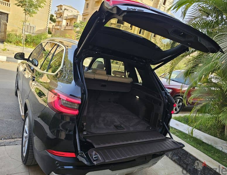 BMW - X5 - 2020 فابريكة بالكامل - صيانات توكيل 15