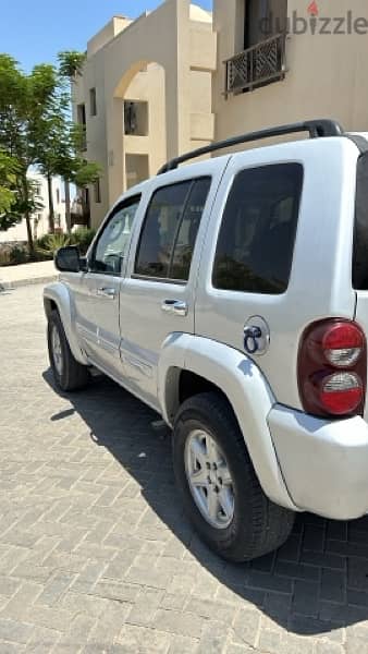 Jeep Liberty 2005 4