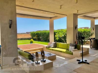 Villa with private pool on sea ( very prime location ) for sale in Sahl Hasheesh Red Sea فيلا ببرايفت بوول للبيع فى سهل حشيش البحر الاحمر