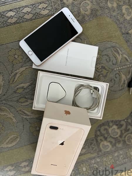 IPhone 8 Plus Rose Gold Zero بالعلبه كسر الزيروو 7