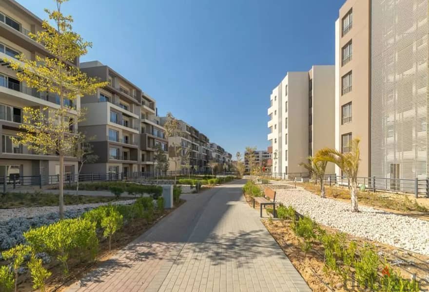 فيلا في بالم هيلزعلي لاند سكيب Villa in Palm Hills New Cairo 9