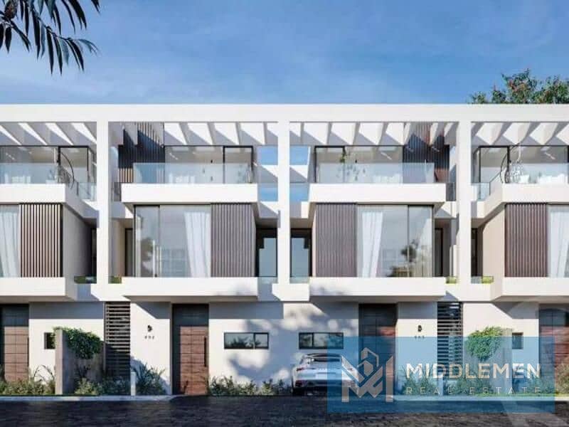 quatro villa 210m garden 83m under market price DP 2,100,000 prime location , the crest 1