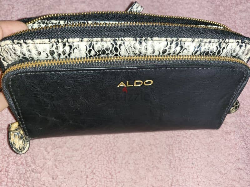 Aldo wallet. . محفظة حريمي 3