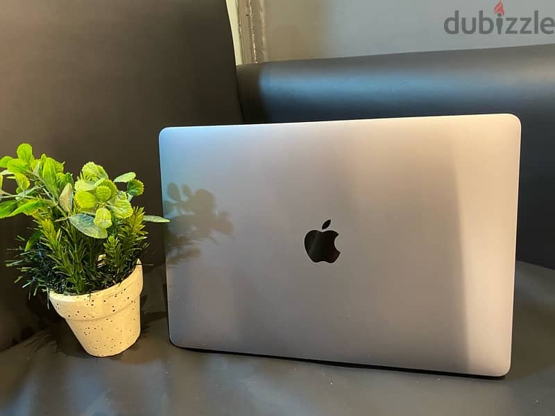 MACBOOK AIR M1 - 13 INCH 2