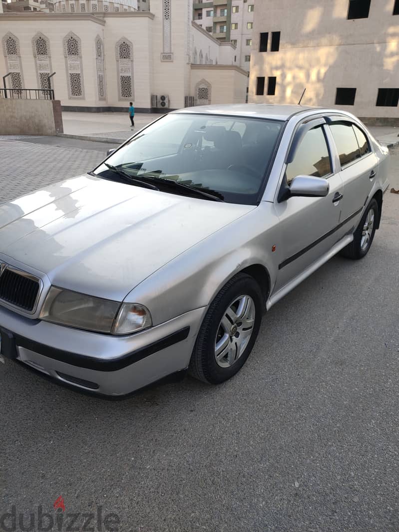 سكودا أوكتافيا 1998 A4 6