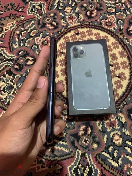 iPhone 11Pro حالة ممتازه مش مغير حاجه 1