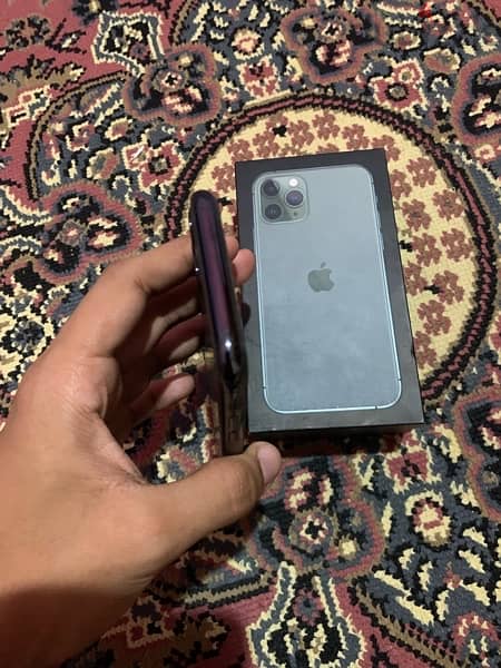 iPhone 11Pro حالة ممتازه مش مغير حاجه 2