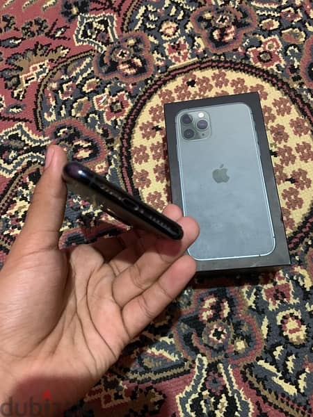 iPhone 11Pro حالة ممتازه مش مغير حاجه 4