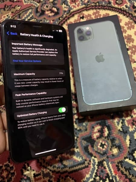 iPhone 11Pro حالة ممتازه مش مغير حاجه 7